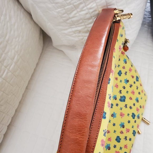 Versace Limited Production Yellow Bag Purse, Silk inner pouch - Picture 8 of 16